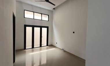 Rumah 1 Lt Siap Huni Akses Dekat Stasiun Bekasi Hadap Utara J-37049