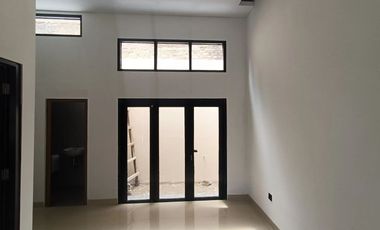 Rumah 1 Lt Siap Huni Akses Dekat Stasiun Bekasi Hadap Utara J-37049