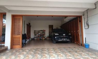 uxury Furnished House for Sale in Colomadu Ready to Move In!