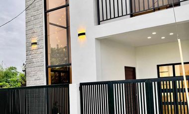 Newly-built House and Lot for sale in Sta. Cruz, Laguna