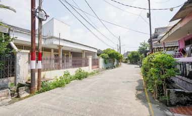 Rumah Luas 6 Menit ke Grand Galaxy Park SHM Dibantu KPR J-31737