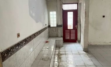 Rumah Luas 6 Menit ke Grand Galaxy Park SHM Dibantu KPR J-31737