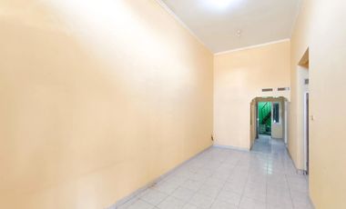 Rumah 10 Menit ke Bintaro Jaya Xchange Mall SHM Dibantu KPR J-36773