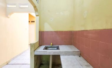 Rumah 10 Menit ke Bintaro Jaya Xchange Mall SHM Dibantu KPR J-36773