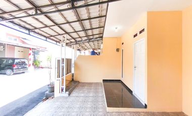 Rumah 10 Menit ke Bintaro Jaya Xchange Mall SHM Dibantu KPR J-36773