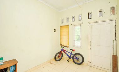 Rumah Hadap Selatan LB 120 SHM dekat Kota Cinema Jatiasih J-36697