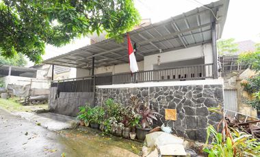 Rumah Hadap Selatan LB 120 SHM dekat Kota Cinema Jatiasih J-36697