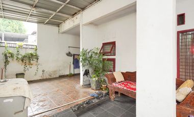 Rumah Hadap Selatan LB 120 SHM dekat Kota Cinema Jatiasih J-36697
