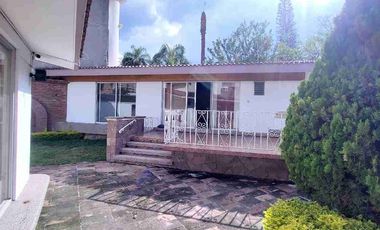 CASA EN RENTA JARDINES DEL MORAL