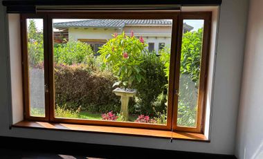 Renta espectacular Villa un dormitorio en Pakakuna Gardens en Checa