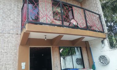 LOT WITH TWO HOUSES FOR SALE IN VALENCIA ID 14992