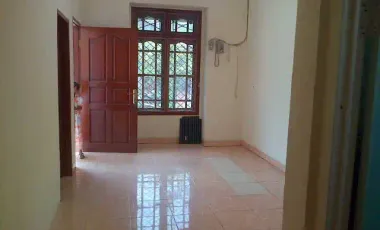 Rumah Minimalis LT 72 Dekat Stasiun Rawa Buntu 1 Lt Siap Huni J-37312