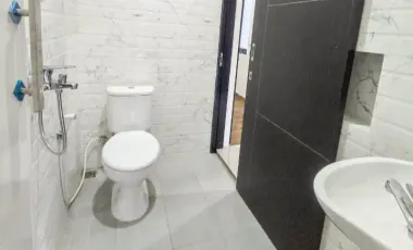 Rumah Bebas Banjir di Jatiasih 15 Menit ke Pintu Tol Siap Huni J-37386