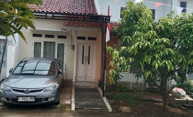 Rumah SHM Terawat 15 Menit ke Terminal Bojong gede Dibantu KPR J-37301