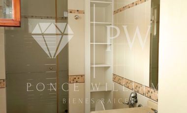 CASA EN CUMBAYA DENTRO DE URBANIZACIÓN EN RENTA