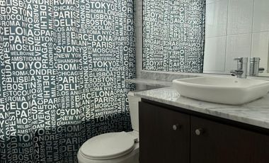 Venta cómodo departamento 2D2B con vista lateral a Cerro San Cristóbal