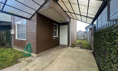 ARRIENDO CASA REINA LUISA