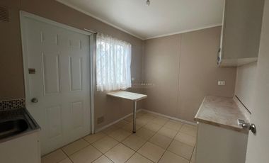 ARRIENDO CASA REINA LUISA