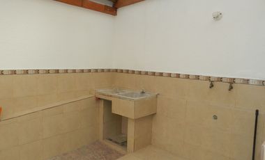 VENTA DE CASA CALDERON-CORAL
