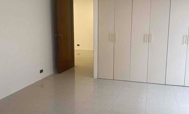 Alquiler departamento planta baja Samborondon