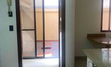 Alquiler departamento planta baja Samborondon