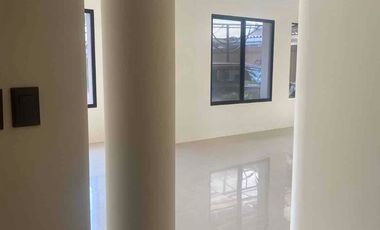 Alquiler departamento planta baja Samborondon