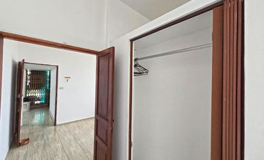 Alquiler de Suite en 3er Piso Alto/ Terraza - Cdla. Simón Bolivar, Avenida Hno. Miguel, Cerca al Aeropuerto y Mall del Sol - Guayaquil