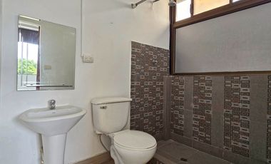 Alquiler de Suite en 3er Piso Alto/ Terraza - Cdla. Simón Bolivar, Avenida Hno. Miguel, Cerca al Aeropuerto y Mall del Sol - Guayaquil