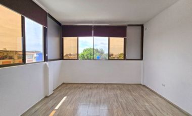 Alquiler de Suite en 3er Piso Alto/ Terraza - Cdla. Simón Bolivar, Avenida Hno. Miguel, Cerca al Aeropuerto y Mall del Sol - Guayaquil