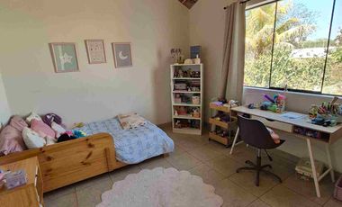 VENDO CASA EN ICA EN RESIDENCIAL LA ANGOSTURA UBICADA EN CONDOMINIO CON SEGURIDAD LAS 24 HORAS, PISCINA Y AREAS VERDES