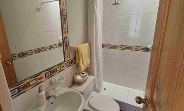 VENDO CASA EN ICA EN RESIDENCIAL LA ANGOSTURA UBICADA EN CONDOMINIO CON SEGURIDAD LAS 24 HORAS, PISCINA Y AREAS VERDES