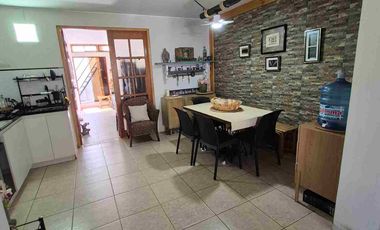 VENDO CASA EN ICA EN RESIDENCIAL LA ANGOSTURA UBICADA EN CONDOMINIO CON SEGURIDAD LAS 24 HORAS, PISCINA Y AREAS VERDES