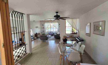 VENDO CASA EN ICA EN RESIDENCIAL LA ANGOSTURA UBICADA EN CONDOMINIO CON SEGURIDAD LAS 24 HORAS, PISCINA Y AREAS VERDES