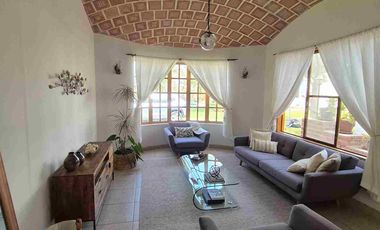 VENDO CASA EN ICA EN RESIDENCIAL LA ANGOSTURA UBICADA EN CONDOMINIO CON SEGURIDAD LAS 24 HORAS, PISCINA Y AREAS VERDES