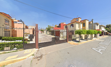 CASA EN CIRCUITO DE JAIME SABINES, GUADALUPE, SAN MARCOS HUIXTOCO, ESTADO DE MÉXICO ¡NO CRÉDITOS!