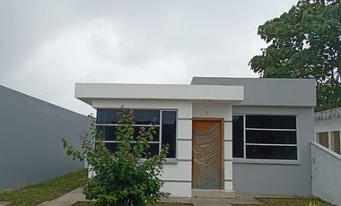 VENTA DE CASA EN SANTA CLARA