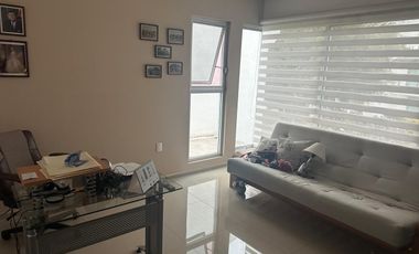 CASA EN VENTA EN COTTO SAN NICOLAS CERCA DE LA UVM