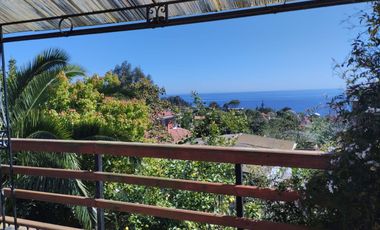 Linda Casa Con Vista Al Mar, Comunidad Privada, Horcon