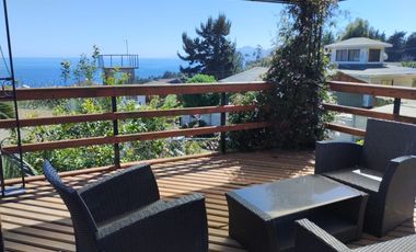 Linda Casa Con Vista Al Mar, Comunidad Privada, Horcon