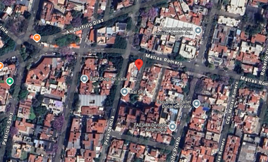 Casa con 4 recámaras en Venta, Del Valle Centro, 321 m2 terreno