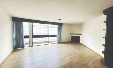 Casa con 4 recámaras en Venta, Del Valle Centro, 321 m2 terreno