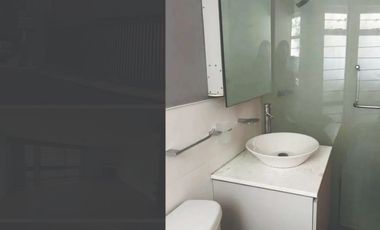 Casa con 4 recámaras en Venta, Del Valle Centro, 321 m2 terreno