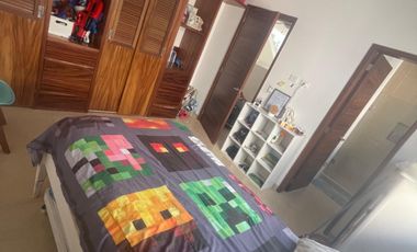 CASA EN VENTA RESIDENCIAL ARBOLADA, CON UN CUARTO INDEPENDIENTE