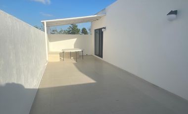 CASA EN VENTA RESIDENCIAL ARBOLADA, CON UN CUARTO INDEPENDIENTE