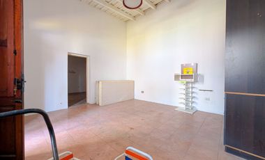 AMPLIA CASA-GARAGE-PARRILLERO-PISCINA