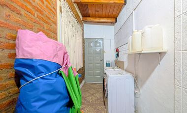 AMPLIA CASA-GARAGE-PARRILLERO-PISCINA