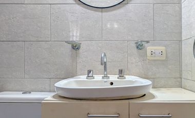 AMPLIA CASA-GARAGE-PARRILLERO-PISCINA