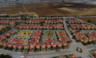 Gran Oportunidas Casa En Fraccionamiento Hacienda De Las Fuentes Calimaya No Creditos Recursos Propios Sm