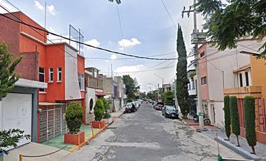 CASA EN VALLE DE ARAGON (A 500 metros del metro Muzquiz)