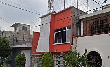 CASA EN VALLE DE ARAGON (A 500 metros del metro Muzquiz)